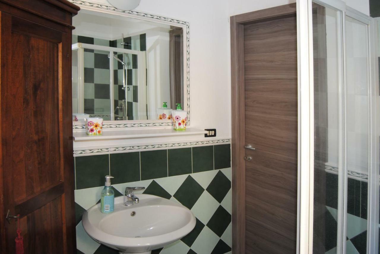 Il Cortile Bed & Breakfast Bra Exterior photo
